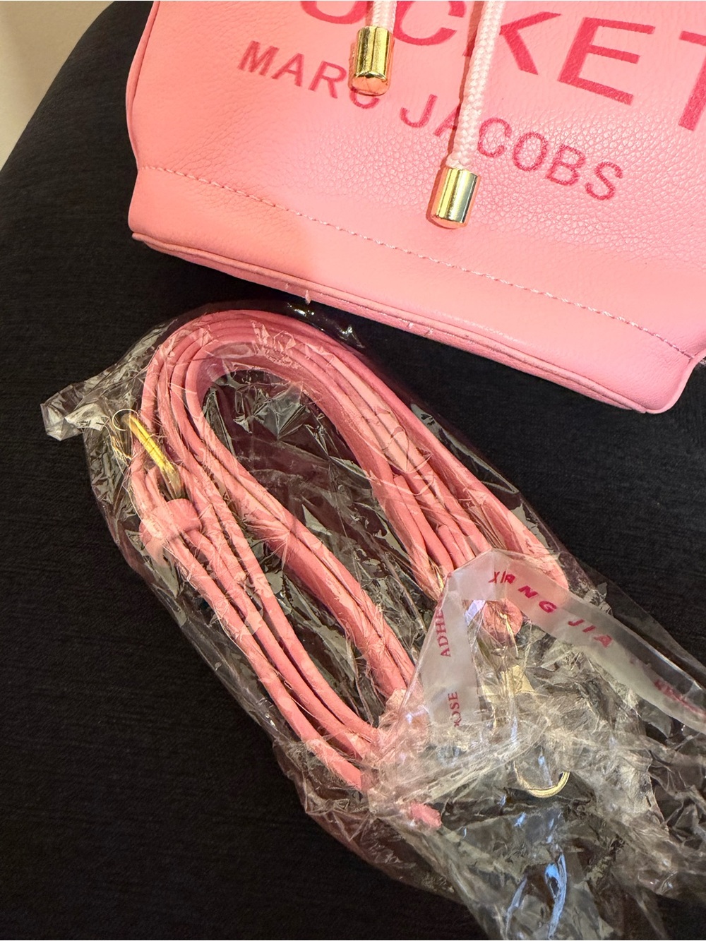 Marc Jacobs Pink Drawstring Mini Bucket Shoulder Bag - Picture 4 of 6